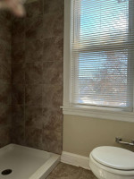 Bay View - Remodeled 2 bedroom upper unit - 4/1