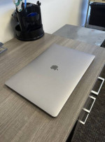 2019 16" MacBook Pro Intel i9 1TB 16GB