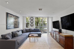 Charming Furnished Townhouse 3 Bed 2 Bath ! Pets Ok ! South Beach !