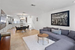 Charming Furnished Townhouse 3 Bed 2 Bath ! Pets Ok ! South Beach !