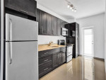 Fantastic Duplex 1 Bed 1 Ba ! Pets Ok ! Stainless Steel ! North Beach