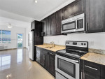 Fantastic Duplex 1 Bed 1 Ba ! Pets Ok ! Stainless Steel ! North Beach
