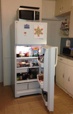 AVAILABLE 4/1/24 - 3BR Duplex in GREAT location (203)
