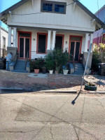 2 Bedroom 1 Bath on Frenchmen St