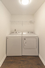 Pet-friendly 4BR Apartment- Close to Darden/JAG School
