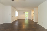 Pet-friendly 4BR Apartment- Close to Darden/JAG School