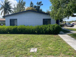 FABOLOUS 3-1 ! IMPACT WINDOWS ! NEW APPLIANCES ! PETS OK !VINYL FLOOR!