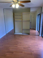 AMAZING 2 BED ! 2.5 BATH ! LAUNDRY ! LAMINATE TILE ! YARD ! BEACHES !