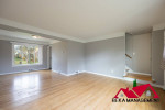 Beautiful 2 Bed 1 Bath Oak Park Duplex