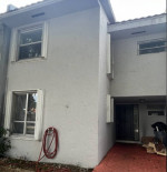 3/2.5 Townhouse for rent, new kitchen, private yard, NO HOA