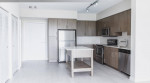 GORGEOUS 2/2.5 TOWNHOUSE WITH W/D, PARKING,GYM, POOL(ONLY 500 DEPOSIT)