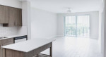 GORGEOUS 2/2.5 TOWNHOUSE WITH W/D, PARKING,GYM, POOL(ONLY 500 DEPOSIT)