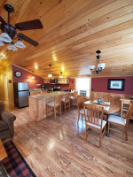 BEAUTIFUL FULLY FURNISHED 1-BEDROOM CARRIAGE HOUSE ALL UTILITIES INC!