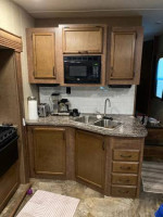 1 bed /1 bath Furnished 5th wheel