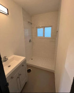 Great centralized location spacious 1bed/1bath home