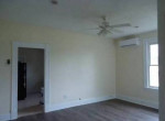 Lovely made over duplex with 2 bed room, 2 bath room!!