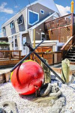 Loft Bay Views All Utilities Furnished - Winter Rental Hot Tub