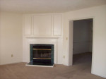 Looking to move in April? Check out this townhouse close to town!