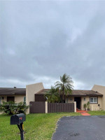 ●► 2/2 THE CROSSINGS: Lovely Townhouse At Devon Aire Devon Aire Villas Sec E