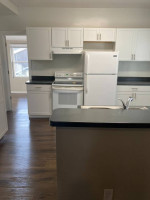 SIMPLY SPECTACULAR!! Three bedroom luxury flat