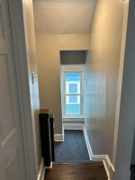 COZY, CONVENIENT, AND CLEAN 1-Bedroom Upstairs Apartment