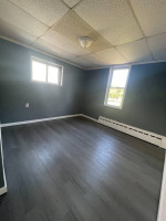 3 BEDROOM HOUSE - NEW FLOORS