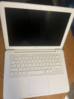 13" MacBook 2010 - 256ssd, 8gb ram