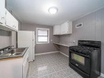 This cozy 2 bedroom 1 bathroom is waiting for you.