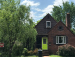 a room of a sharing single house walking to courthouse metro