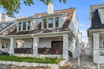 Legal 8 Residential unit Building in prime location!