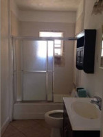 3 bed 1 Bath house for rent