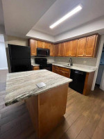 Spacious and Lovely 2-Storey Townhouse in Pelican Point