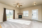 Beautiful Townhouse Close to Interstate and Shopping - Available April