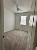 Sparkling sunlight streams through every window of this stunning 3-bed
