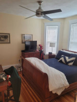 ✦DUPLEX✦ 4Bed/2Bath apt by Davis Sq. avail.9/1(Laundry in unit)