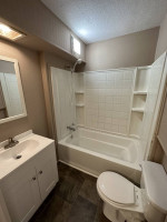 Stunning 3 bedroom home, great location!!