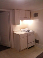 one bed $600