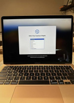 Apple MacBook Air 13.3” Retina HD display