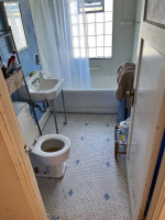 UWM CAMPUS HEAT INCLUDED! UPPER (3 BED /1 Bath) (APR. 1st)