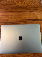 2019 16 in MacBook Pro w/ Adapter