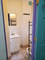 $1500/Mo. All Utili Incl. HOUSE 4 Bedrms, 2 Baths, W/D.