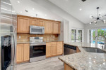 STUNNING 4BR POOL HOME, 3000 SQ FT, EASY HOA