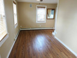 SYOSSET~! COZY 2BED HOUSE $1300/MO*DOWNTOWN  CLOSE TRAIN, SHOPS,ETC!