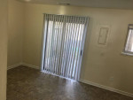 Comfortable 1110 sq ft 3 bed / 1.5 bath with access to transit