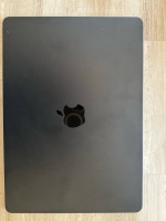 2022 Macbook Air M2 13.6inch 512gb SSD 8GB RAM