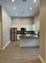 RECENTLY UPDATED 2 BEDROOM DUPLEX CLOSE TO DOWNTOWN