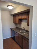 Modern, fully equipped 2 BDR in great neighborhood!