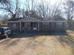 Cozy 3/2 avail. 3/8/24 for $950 month!