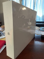 Unopened (refurbished) MacBook Air (2017)