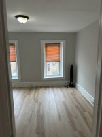 *** 3 private bedroom 1.5 bath house GAS HEAT & H/W NEW PAINT FLOORS**